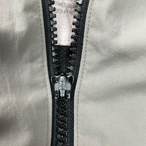 ARMY Windbreaker Jacket Full Zip Men’s M / L Long gray •broken Zipper Pull• - Picture 11 of 15